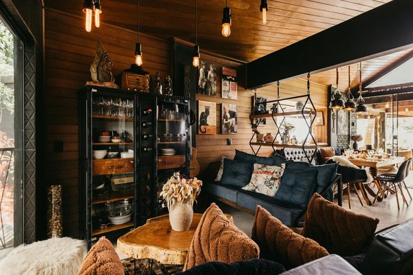 Quels sont les conseils pour camper en toute sécurité dans une région sujette aux tremblements de terre?